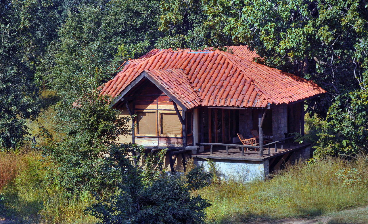 普顿迪野外酒店-坎哈地球小屋 Mandlā 外观 照片